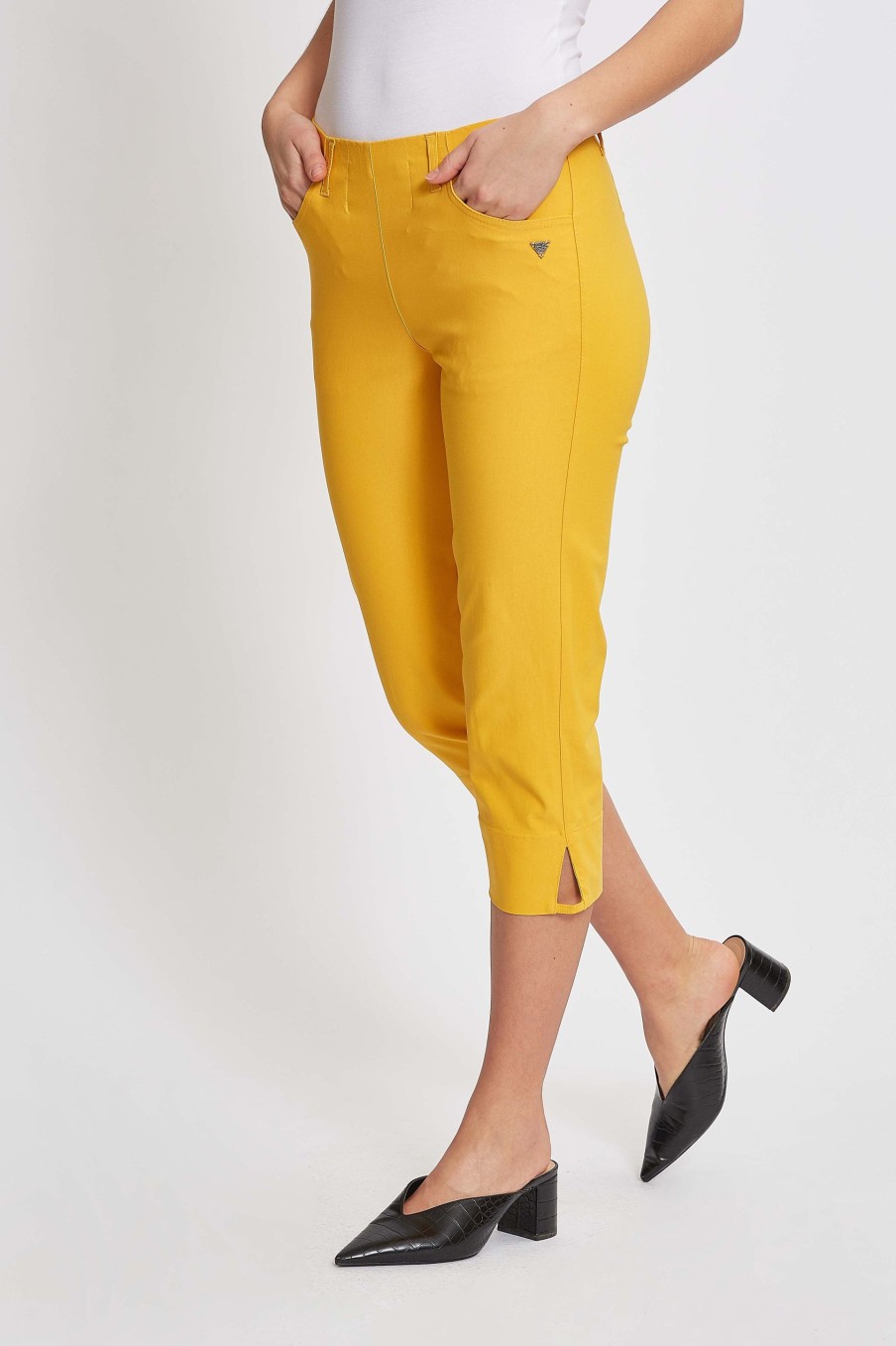 Silhouette Laurie | Anabelle Regular Capri Medium Length - Mellow Yellow