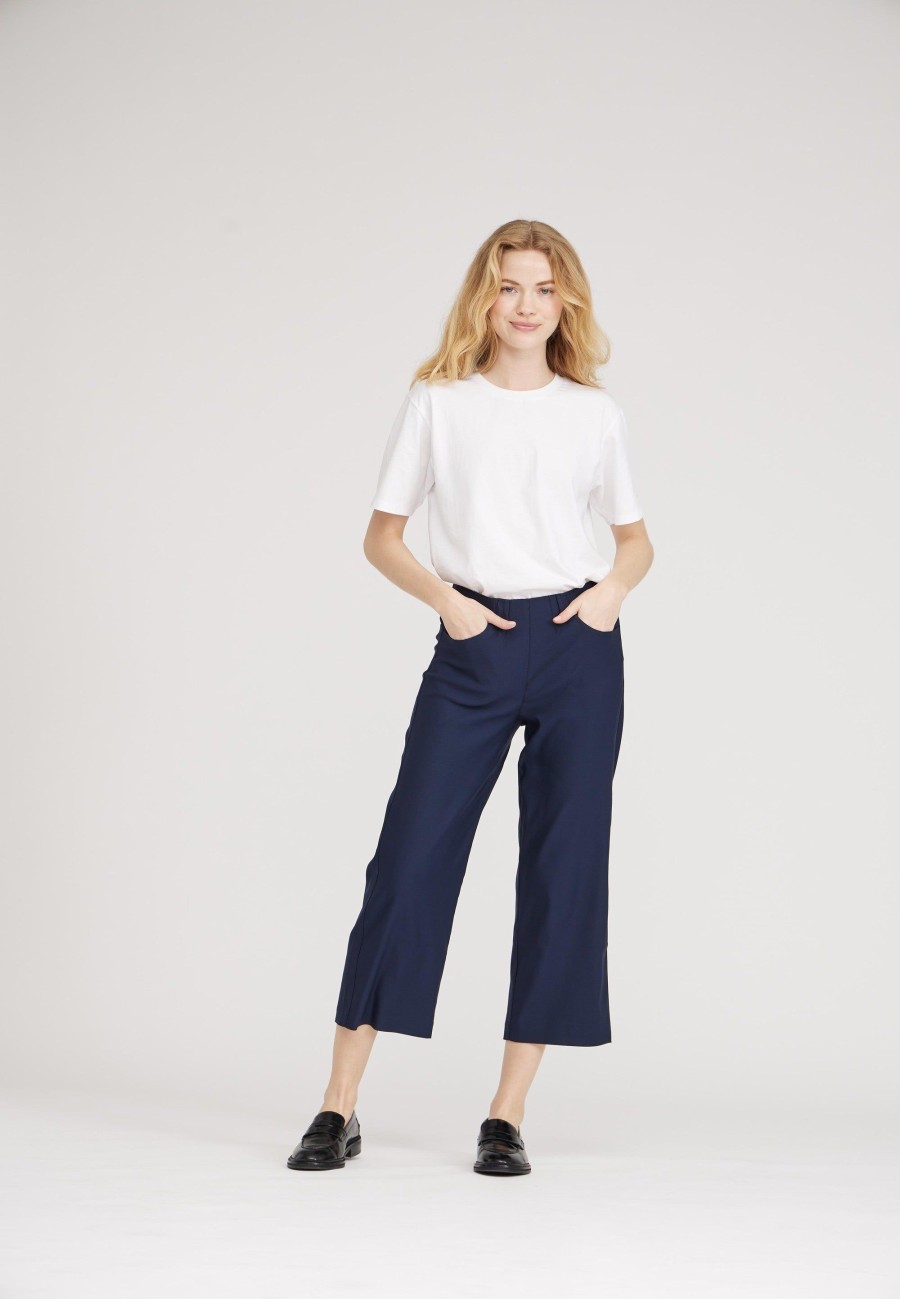 Silhouette Laurie | Donna Loose Crop - Navy