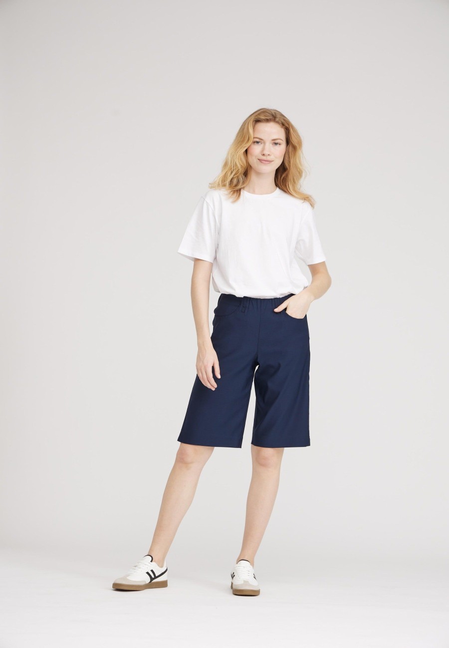 Silhouette Laurie | Donna Loose Shorts - Navy