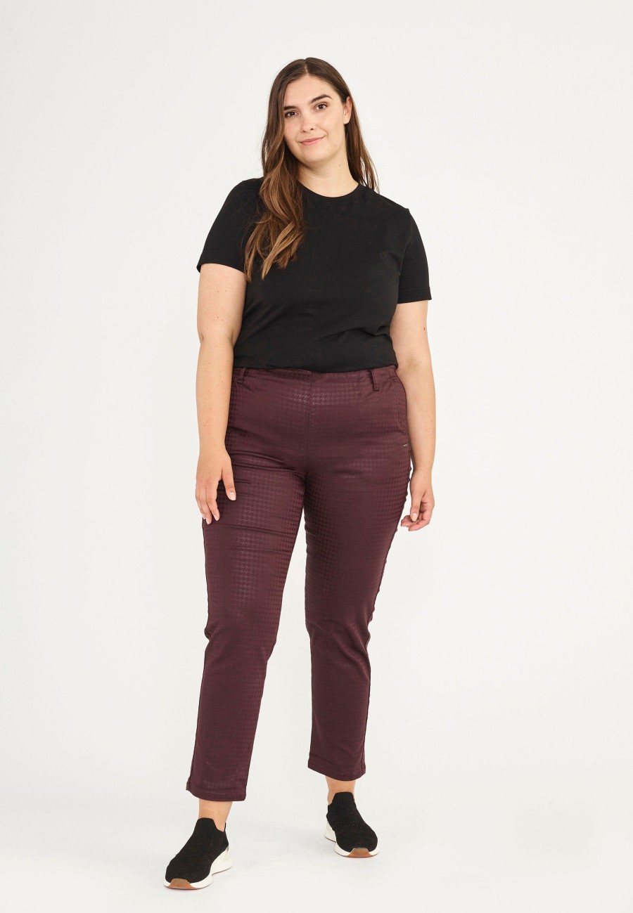 Silhouette Laurie | Taylor Regular - Short Length - Dark Plum Houndstooth Print