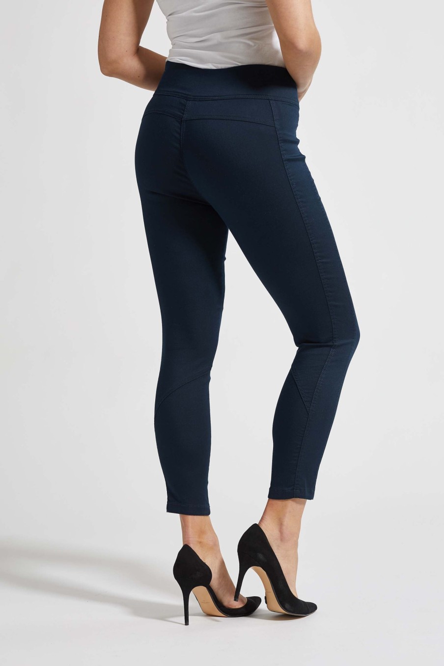 Length Laurie | Maya Skinny Crop - Navy