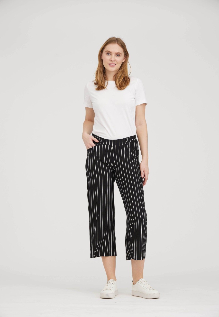 Silhouette Laurie | Donna Loose Jersey Crop - Black Stripe